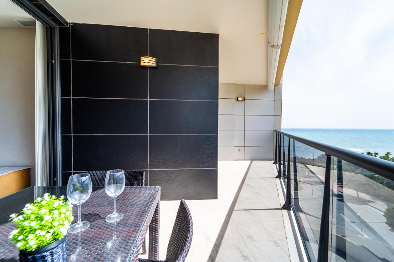 Primera Linea De Mar Con Piscina, Gimnasio Y Parking 2 Hab Y 2 Banos Apartment *
