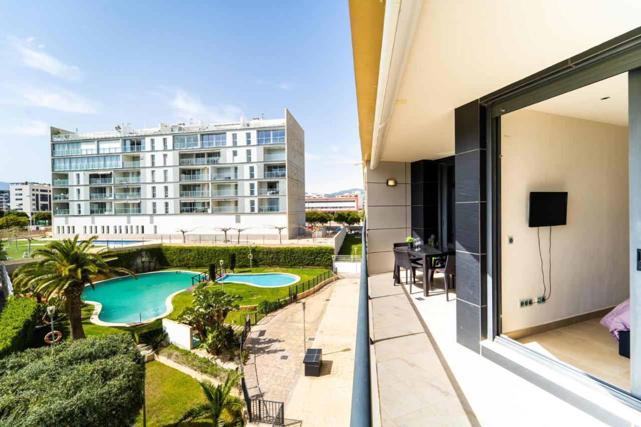 Apartment Primera Linea De Mar Con Piscina, Gimnasio Y Parking 2 Hab Y 2 Banos *