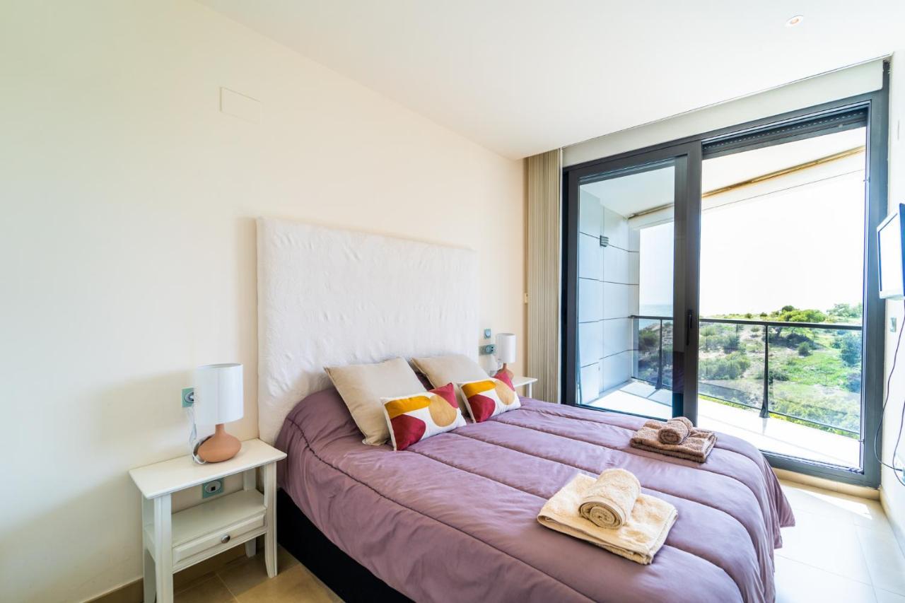 Apartment Primera Linea De Mar Con Piscina, Gimnasio Y Parking 2 Hab Y 2 Banos *