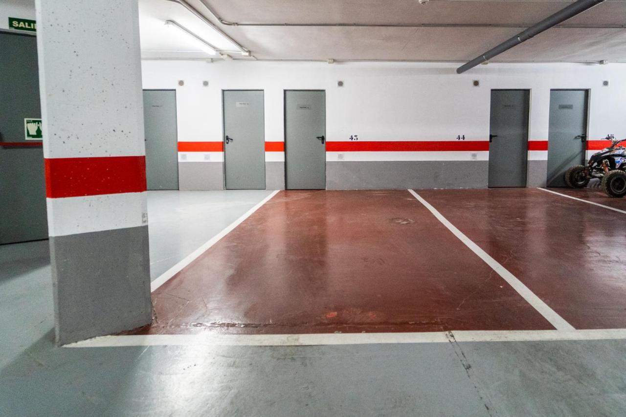 Primera Linea De Mar Con Piscina, Gimnasio Y Parking 2 Hab Y 2 Banos Apartment *