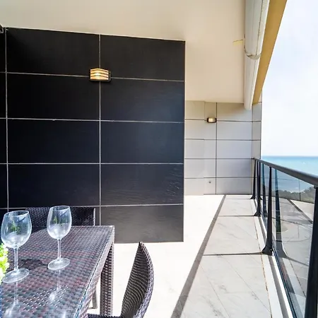 Primera Linea De Mar Con Piscina, Gimnasio Y Parking 2 Hab Y 2 Banos Villajoyosa Exterior photo